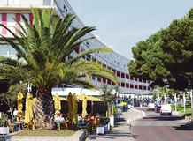 Hotel à vendre à Royan