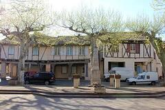 Hotel et gite à vendre à Caussade